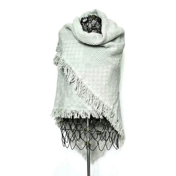 Shawl Throw Blanket vintage light sage green heart pattern - Picture 1 of 5